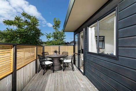 Photo of property in 2/150 Arran Road, Browns Bay, Auckland, 0630