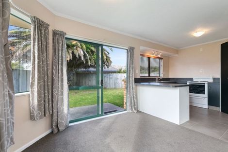 Photo of property in 15 Romana Crescent, Papamoa Beach, Papamoa, 3118