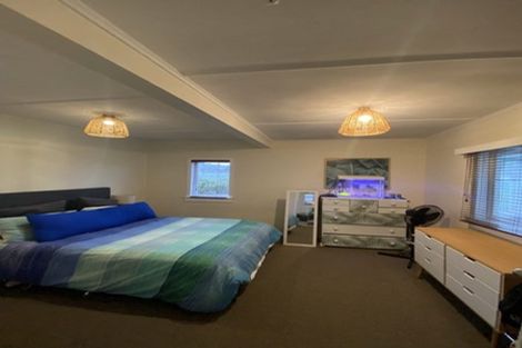 Photo of property in 1289a Whangaparaoa Road, Army Bay, Whangaparaoa, 0930