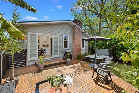 Photo of property in 1/67 Matipo Road, Te Atatu Peninsula, Auckland, 0610