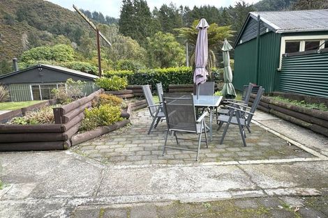 Photo of property in 20 Ramsay Street, Blacks Point, Reefton, 7830
