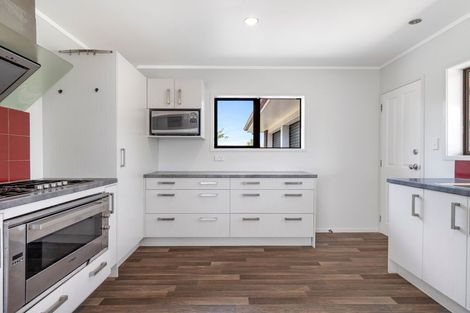 Photo of property in 30 Thorn Road, Tuakau, 2121