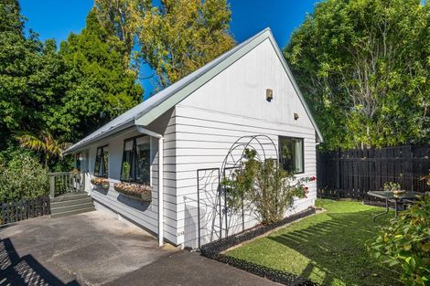 Photo of property in 2/43 Sabulite Road, Kelston, Auckland, 0602