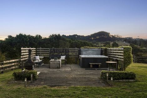 Photo of property in 896 Haruru Road, Wainui, Kaukapakapa, 0873