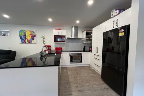 Photo of property in 7b Pakaraka Drive, Papakura, 2110