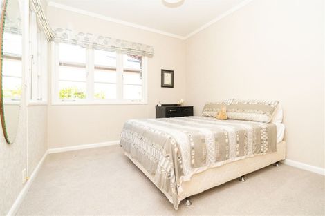 Photo of property in 10 Mansel Avenue, Hillcrest, Hamilton, 3216