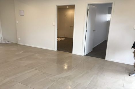 Photo of property in 36 Sunset Road, Unsworth Heights, Auckland, 0632