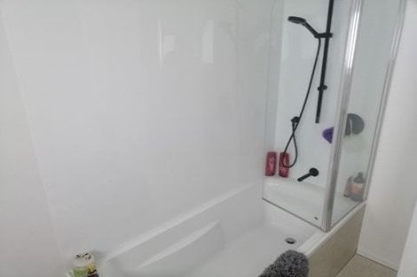 Photo of property in 5 Jacaranda Grove, Maungaraki, Lower Hutt, 5010