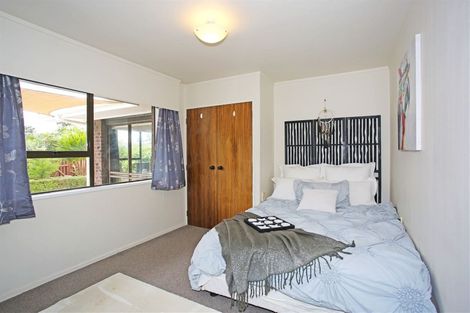 Photo of property in 1 Heron Place, Waiuku, 2123