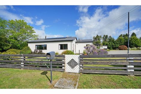 Photo of property in 33 Clifden Highway, Tuatapere, 9620