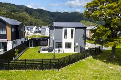 Photo of property in 80 Mawai Hakona Drive, Wallaceville, Upper Hutt, 5018
