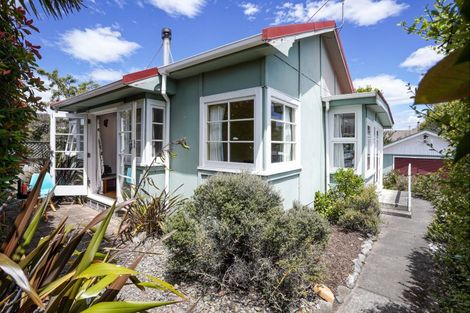 Photo of property in 69 Dunns Avenue, The Pines Beach, 7630