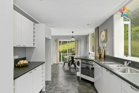 Photo of property in 14a Hawthorn Crescent, Stokes Valley, Lower Hutt, 5019