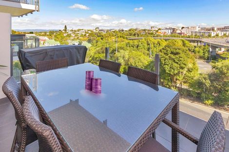 Photo of property in 4e/6 Piwakawaka Street, Eden Terrace, Auckland, 1010