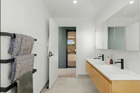 Photo of property in 6 Stockyard Lane, Jacks Point, Queenstown, 9371