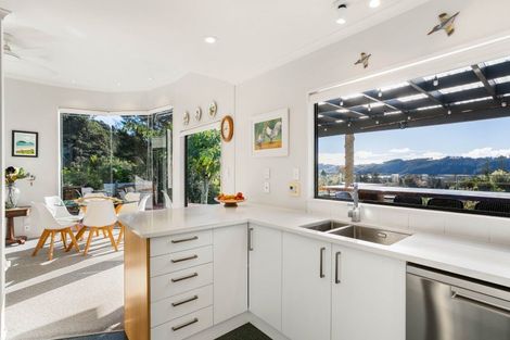 Photo of property in 27 Herbert Drive, Whangamata, 3620