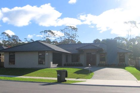 Photo of property in 19 Elkstone Place, Henderson, Auckland, 0612