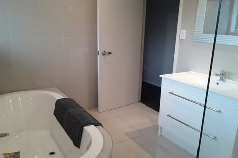 Photo of property in 19 Gaylands Place, Opaheke, Papakura, 2113