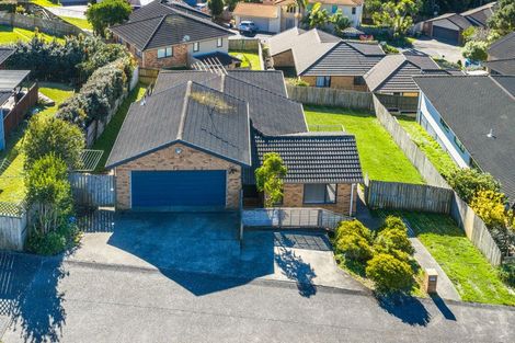 Photo of property in 100 George Deane Place, Greenhithe, Auckland, 0632