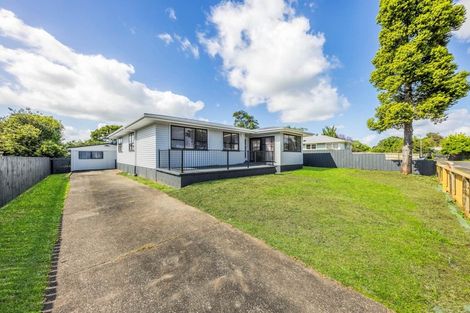 Photo of property in 16 Eastburn Street, Papakura, 2110