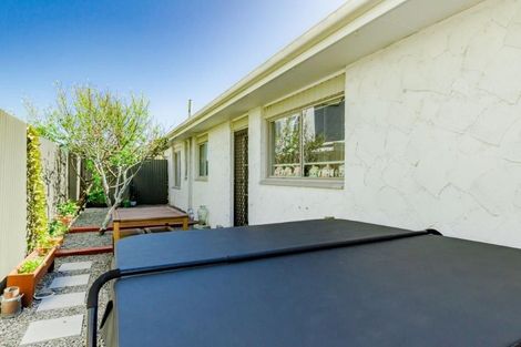 Photo of property in 22 Mahana Road, Paraparaumu Beach, Paraparaumu, 5032