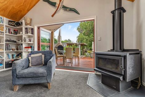 Photo of property in 12 Dixon Street, Carterton, 5713