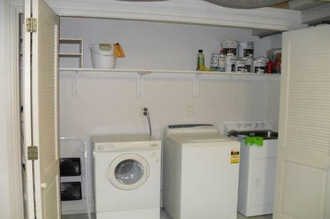 Photo of property in 154 Tinakori Road, Thorndon, Wellington, 6011