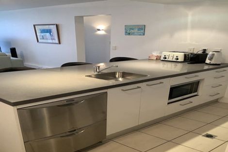 Photo of property in The Capital, 14/370 Oriental Parade, Oriental Bay, Wellington, 6011