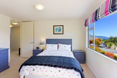 Photo of property in 3 Matata Place, Waikanae, 5036