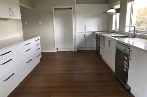 Photo of property in 1/37 Elliott Avenue, Bayview, Auckland, 0629