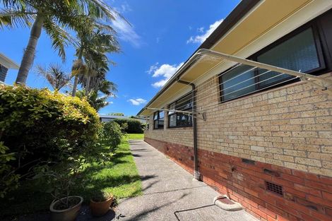 Photo of property in 37 Stanaway Street, Hillcrest, Auckland, 0627