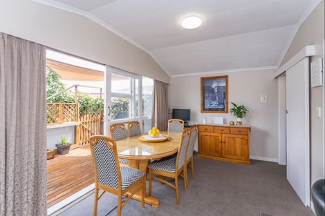 Photo of property in 32 Highbury Drive, Levin, 5510