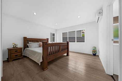 Photo of property in 110 Keri Vista Rise, Papakura, 2110