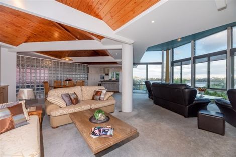 Photo of property in 13 Norwood Road, Bayswater, Auckland, 0622