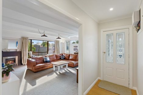 Photo of property in 25 Hillcrest Road, Raumati South, Paraparaumu, 5032