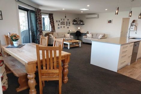 Photo of property in 10 Sophora Place, Papamoa Beach, Papamoa, 3118