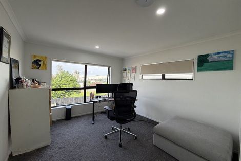 Photo of property in 6d Christmas Road, Manurewa, Auckland, 2102