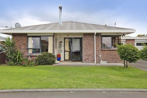 Photo of property in 2/410 Saint Aubyn Street West, Hastings, 4122