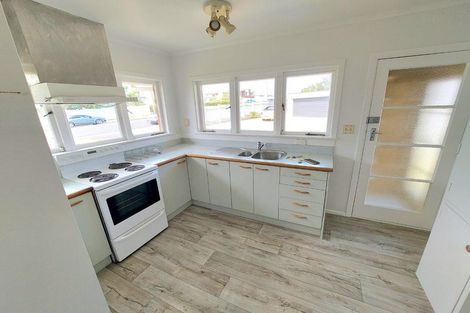 Photo of property in 1/27 Exmouth Road, Northcote, Auckland, 0627
