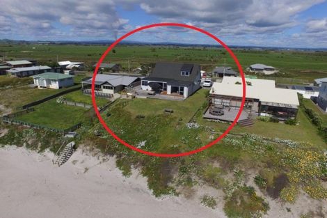 Photo of property in 169 Pukehina Parade, Pukehina, Te Puke, 3189