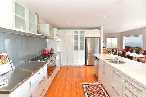 Photo of property in 246a Whangaparaoa Road, Red Beach, 0932