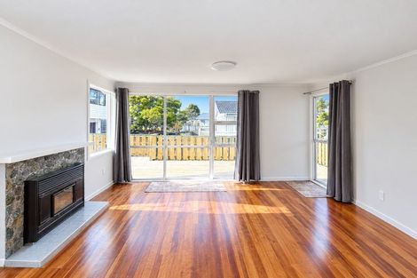 Photo of property in 97 Riverpark Crescent, Henderson, Auckland, 0610