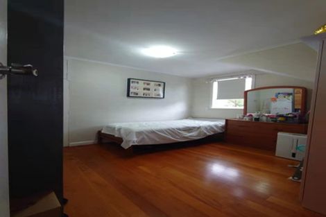 Photo of property in 1/9 Titoki Street, Te Atatu Peninsula, Auckland, 0610