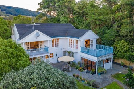 Photo of property in 429 Te Moana Road, Waikanae, 5036