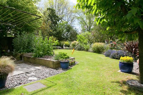 Photo of property in 162 Te Heuheu Street, Taupo, 3330