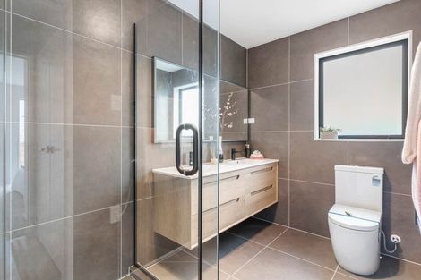 Photo of property in 40 Morus Road, Massey, Auckland, 0614