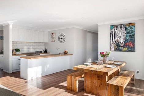 Photo of property in 95 Lynley Park Drive, Omokoroa, 3114