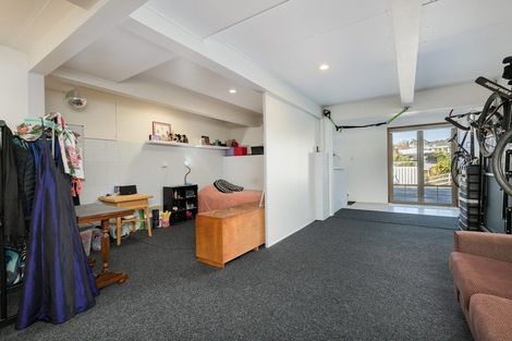 Photo of property in 25 Windsor Road, Bellevue, Tauranga, 3110