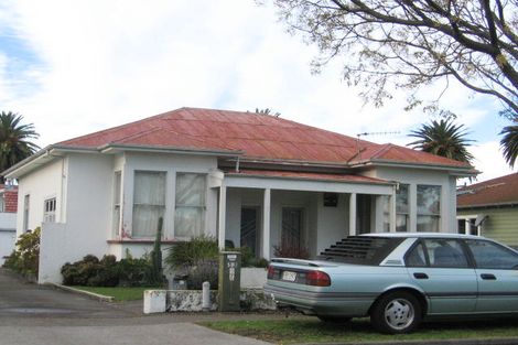Photo of property in 35 Mcdonald Street, Napier South, Napier, 4110