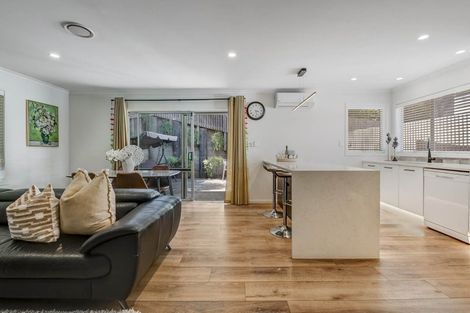 Photo of property in 111 Salamanca Road, Sunnynook, Auckland, 0620